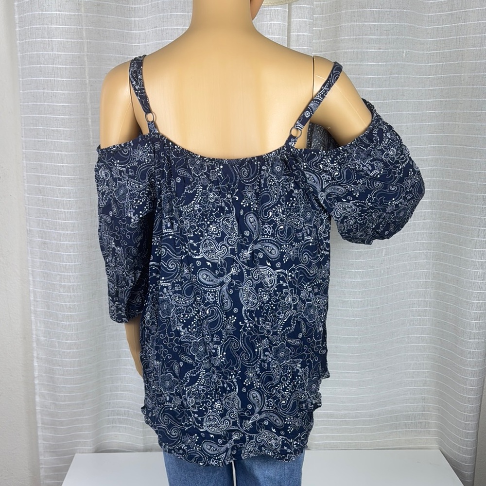Navy Paisley Off-Shoulder Women's Top Size 1- 1X - Picture 2 of 12